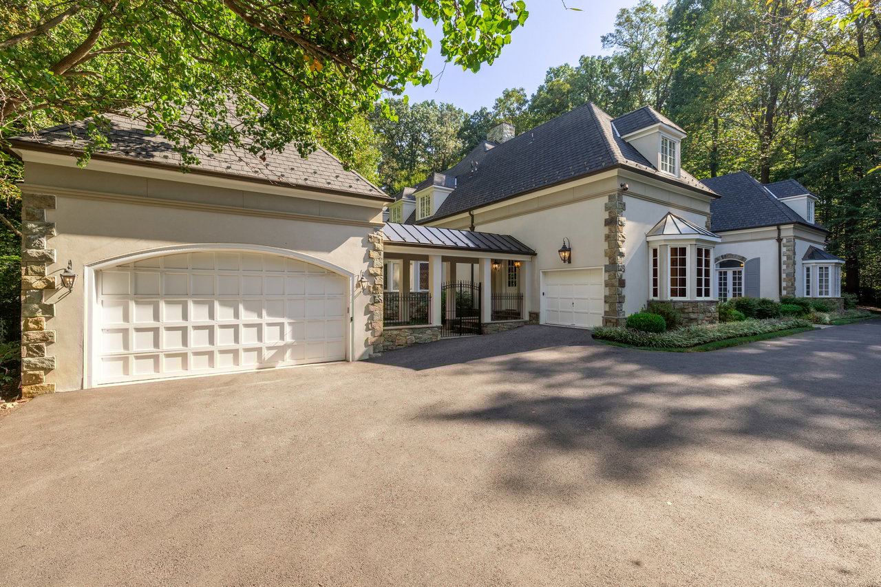 11218 River View Drive
