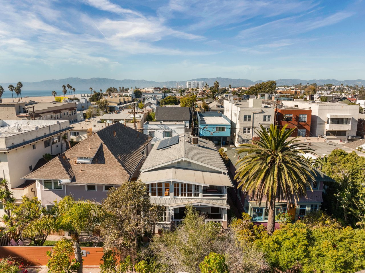 33 Breeze Avenue, Venice