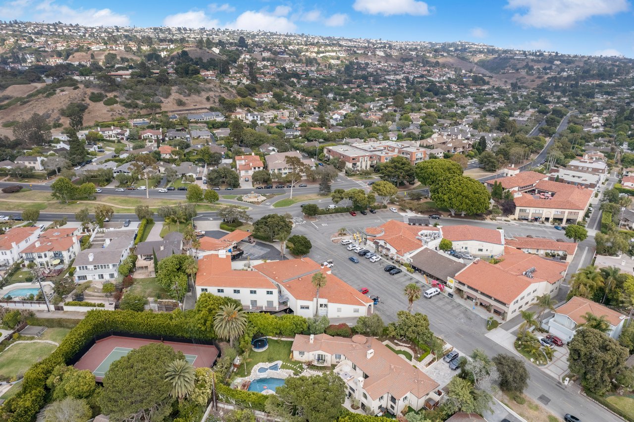 2116 Palos Verdes Drive W