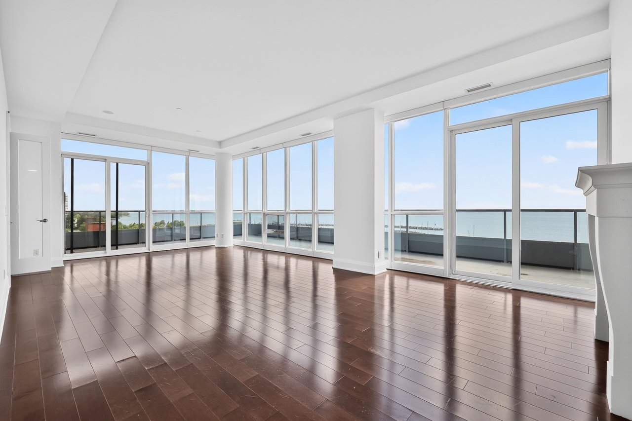 808-11 Bronte Road, Oakville
