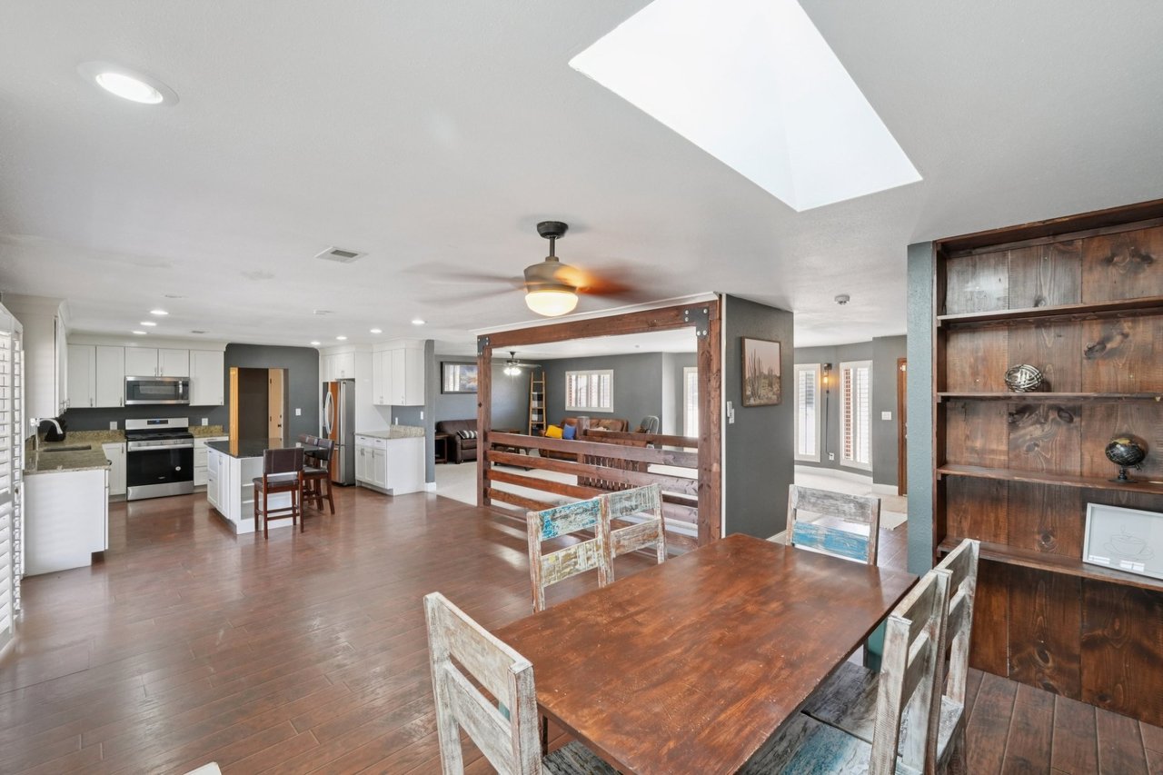 1003 W Camino Al Cielo Dr