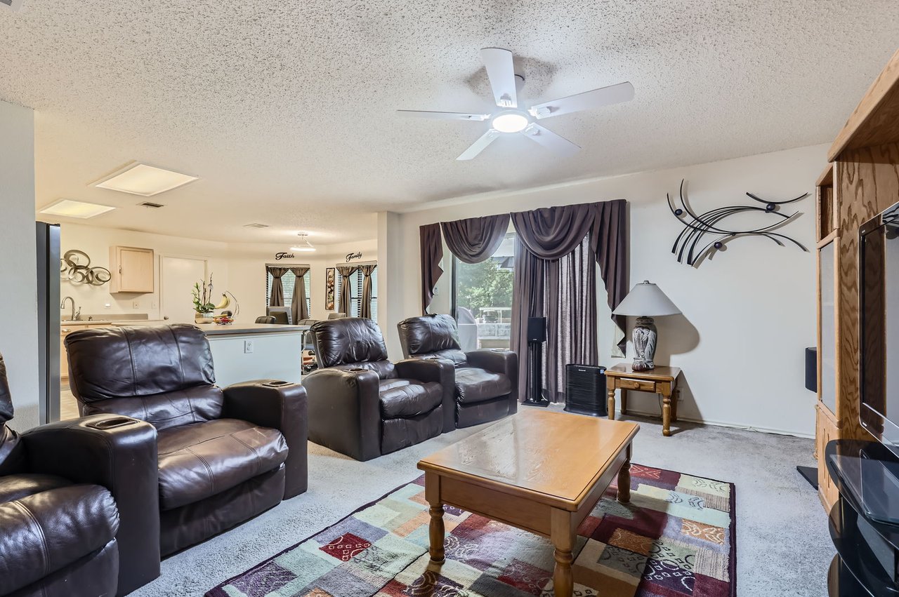 15300 lola Cove