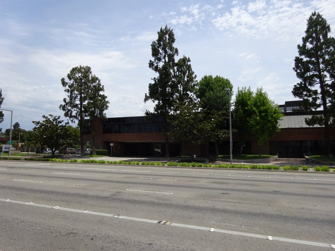 100 N Harbor Blvd, Anaheim, CA 92805