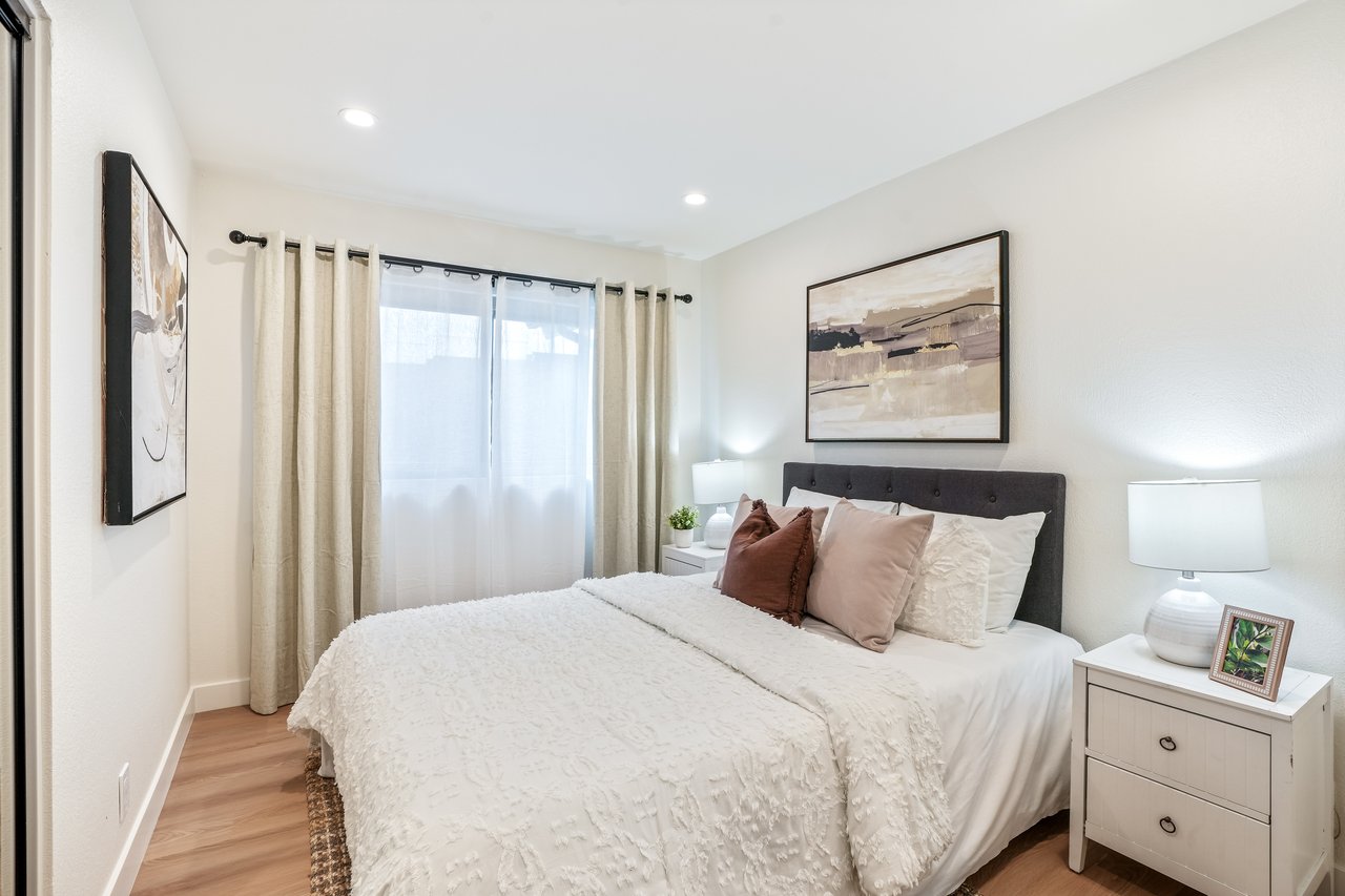 25802 Sycamore Ln, Laguna Hills, CA 92653