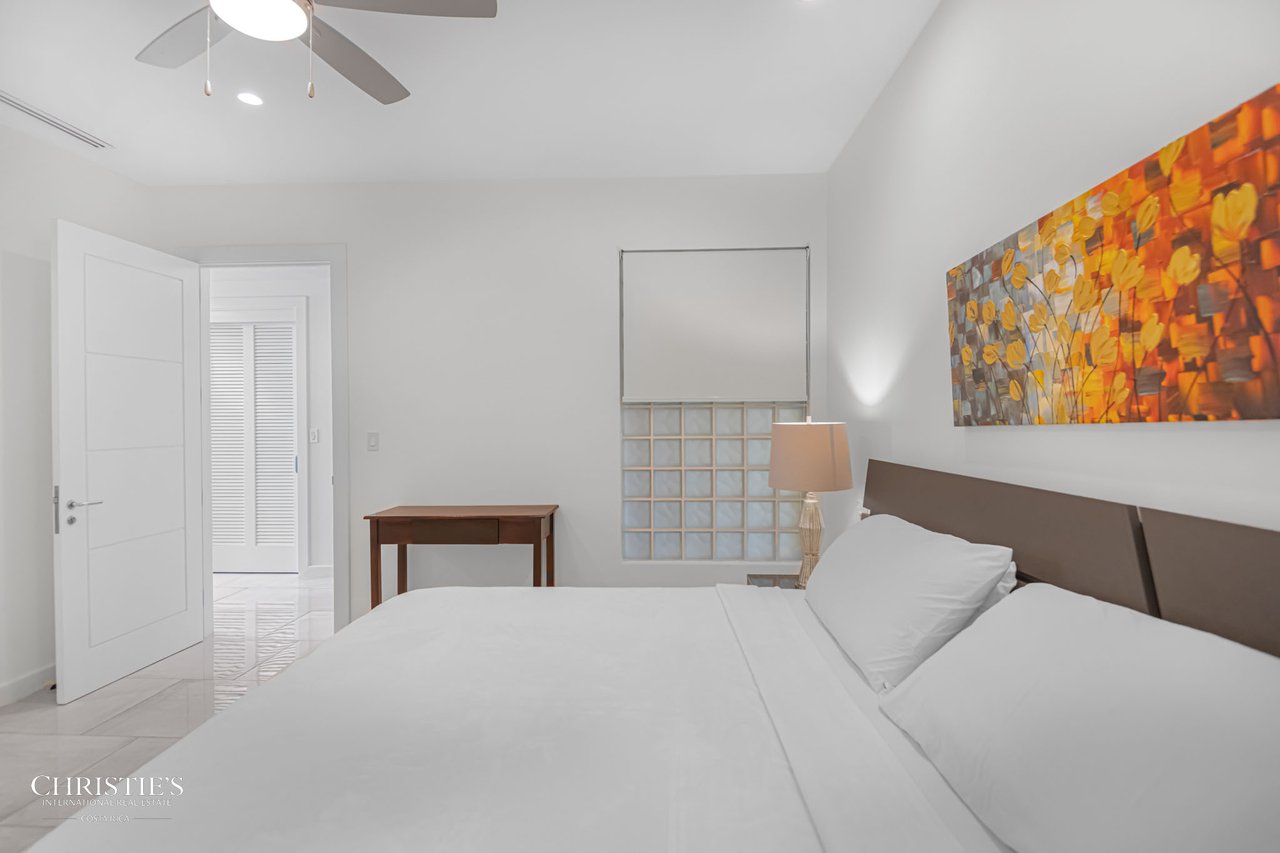 Vista Las Palmas – Executive Oceanfront Penthouse 11B