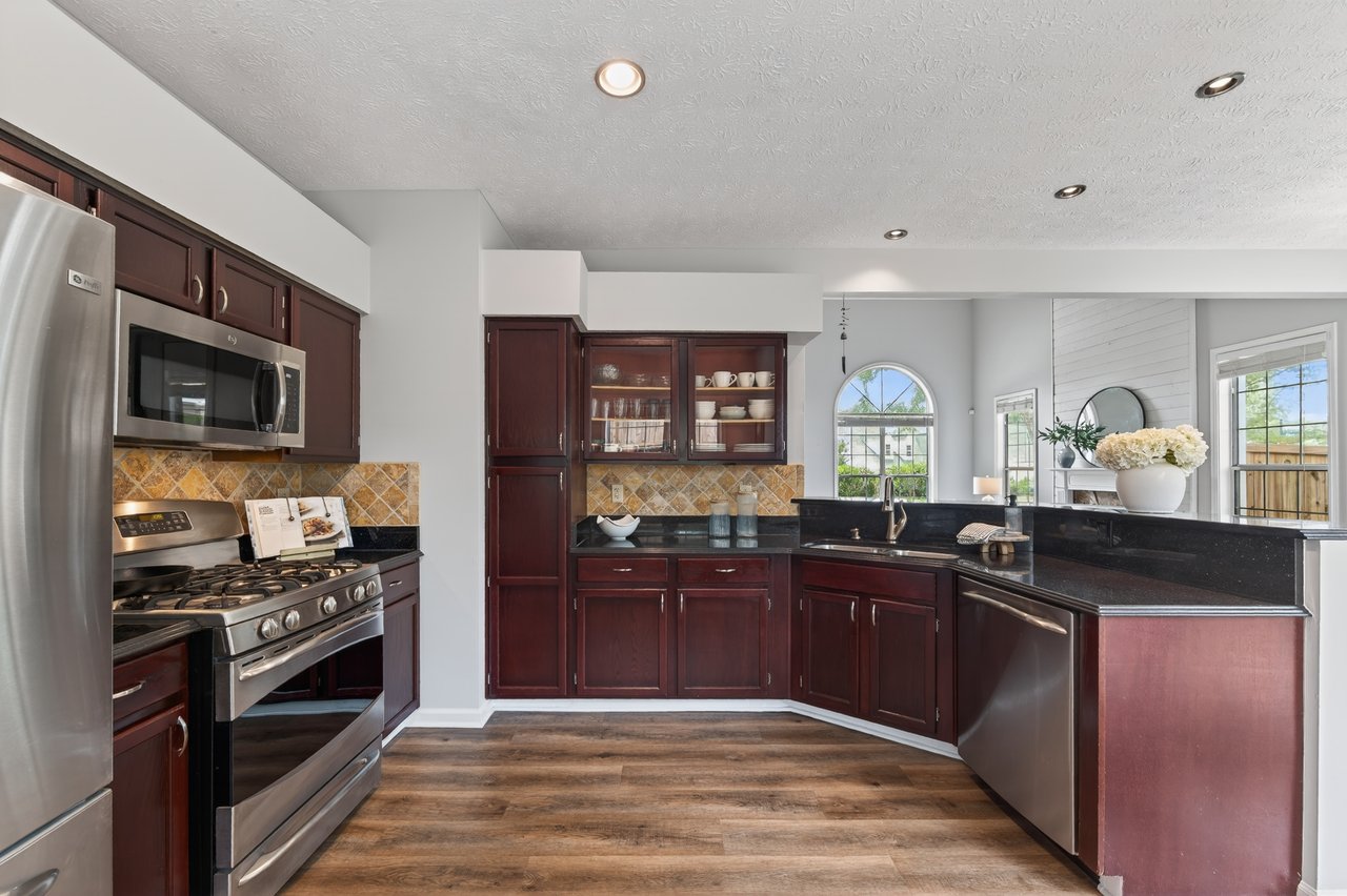 2800 Laurelwood Lane