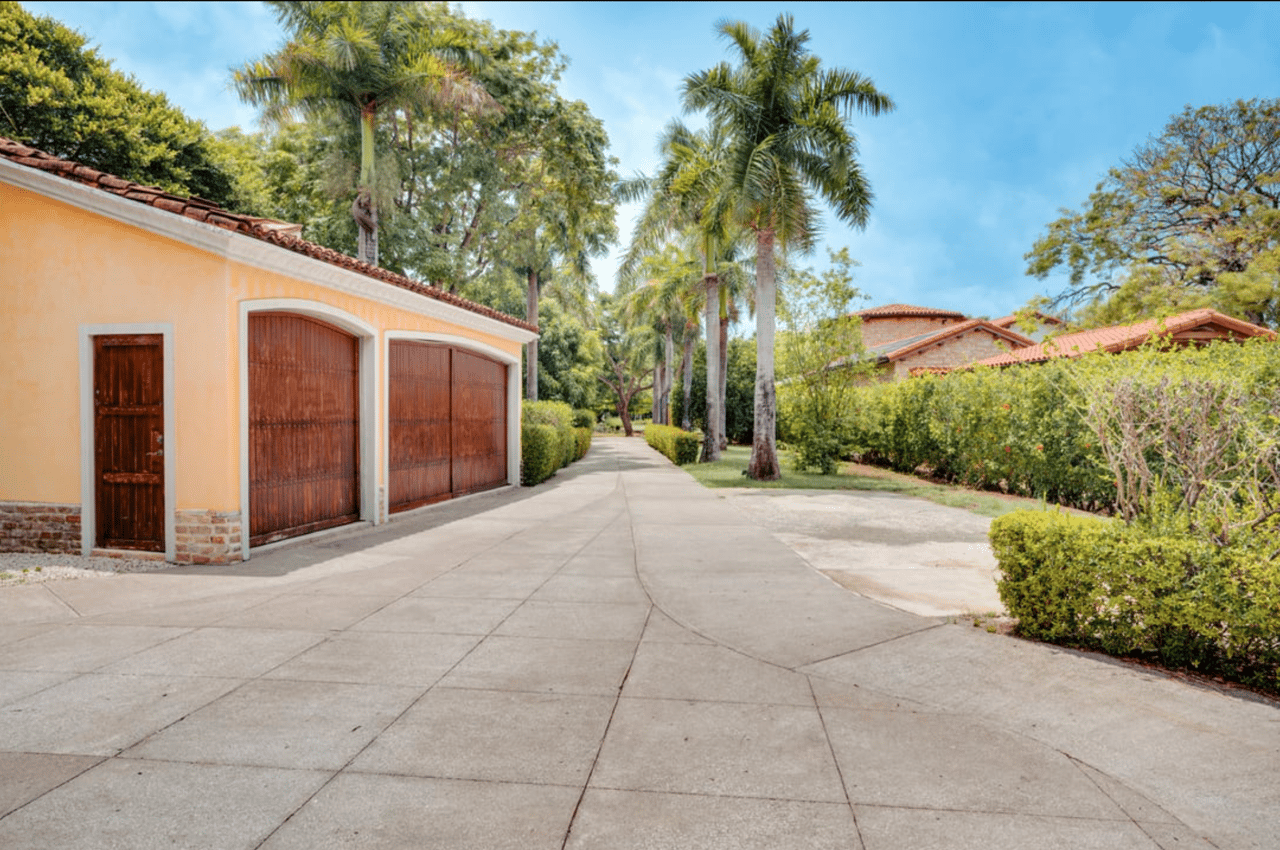 Casa Neptuno | Elegant Oceanfront Retreat in the Heart of Hacienda Pinilla