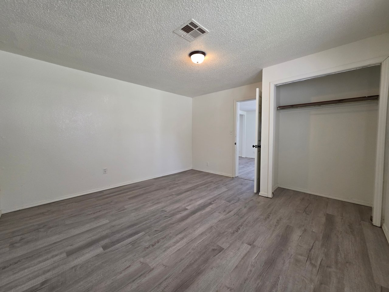 240 S Draper Ave