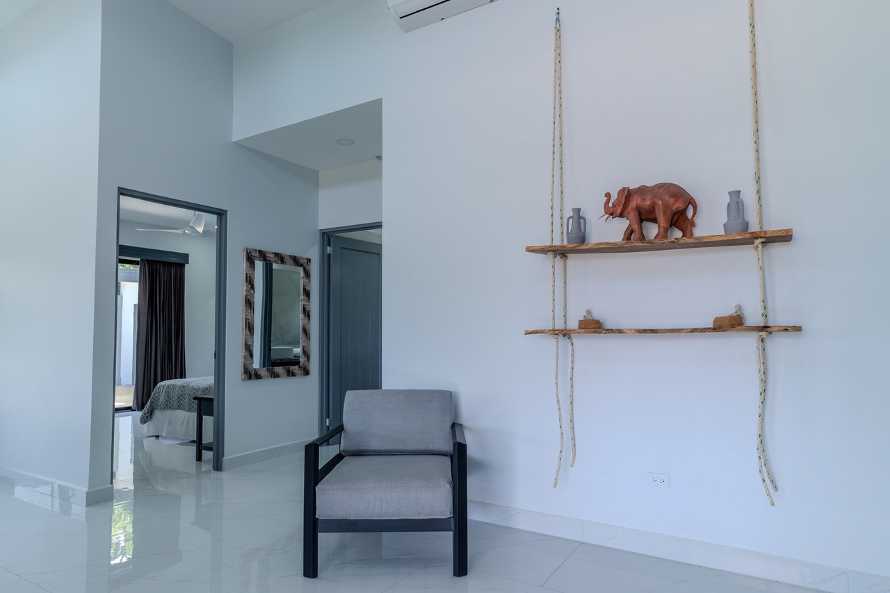 Modern 3-Bed, 3-Bath Home with Pool in Uvita – Walk to Town | Jardines del Sol