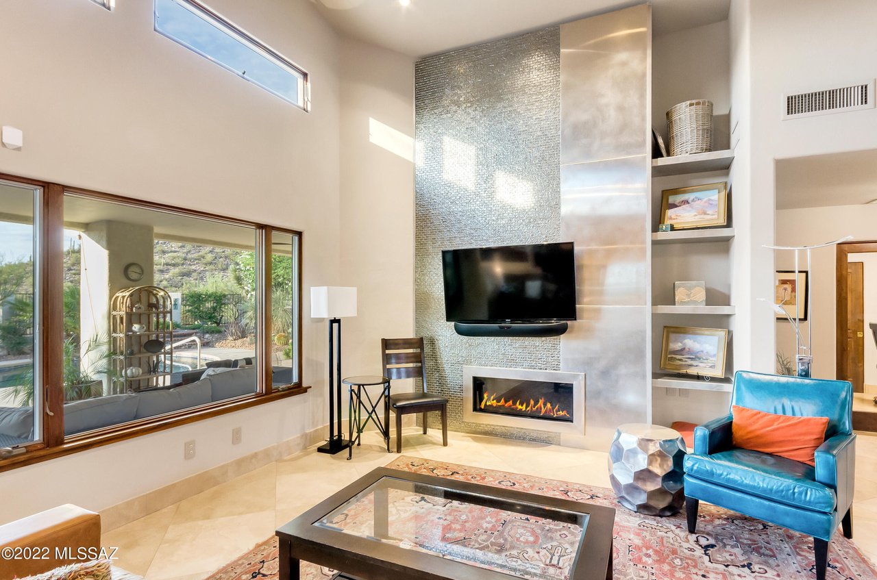 1931 E Buck Ridge Pl
