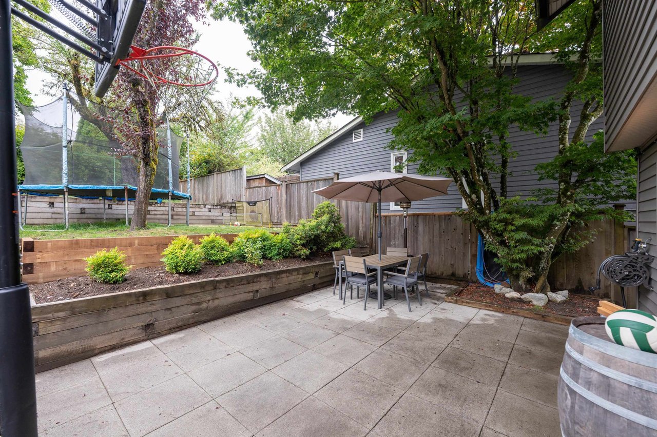 1005 Alpine Pl
