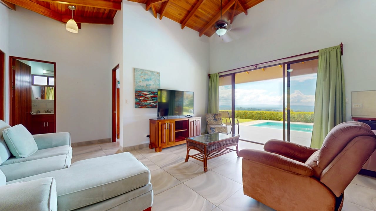 Casa Jean, Window of the Soul 