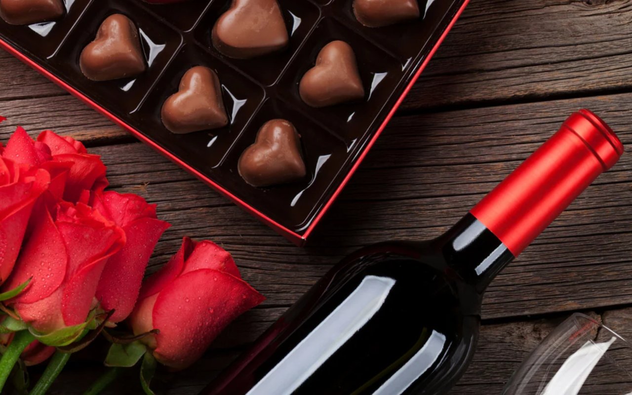 Top 5 Best Places for A Take-Out Meal on Valentine’s Day