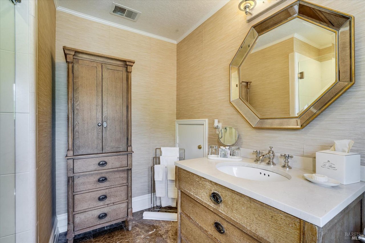 1139 Lincoln Ave, Calistoga