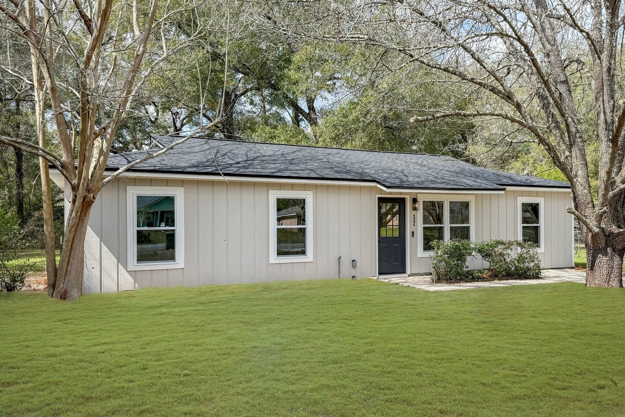 4504 Autumn Woods Way