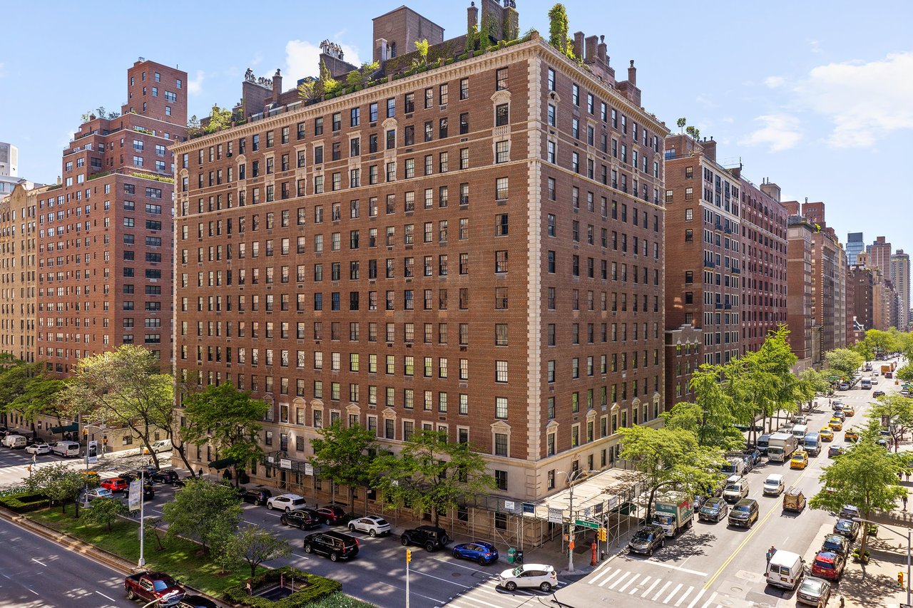 750 Park Avenue #8E
