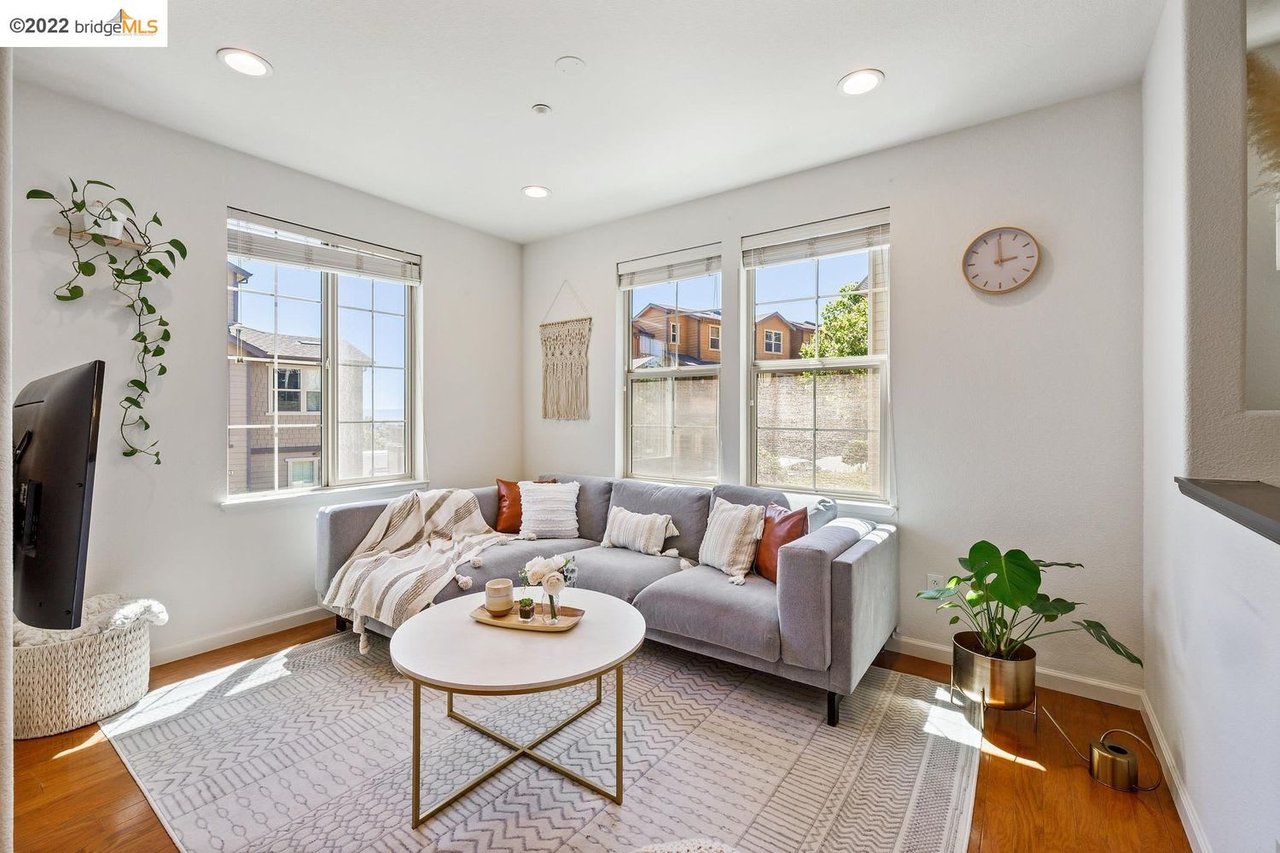 6178 Old Quarry Loop, Oakland, CA 94605