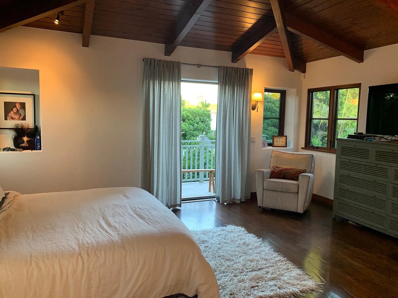 3608 Pacific Ave