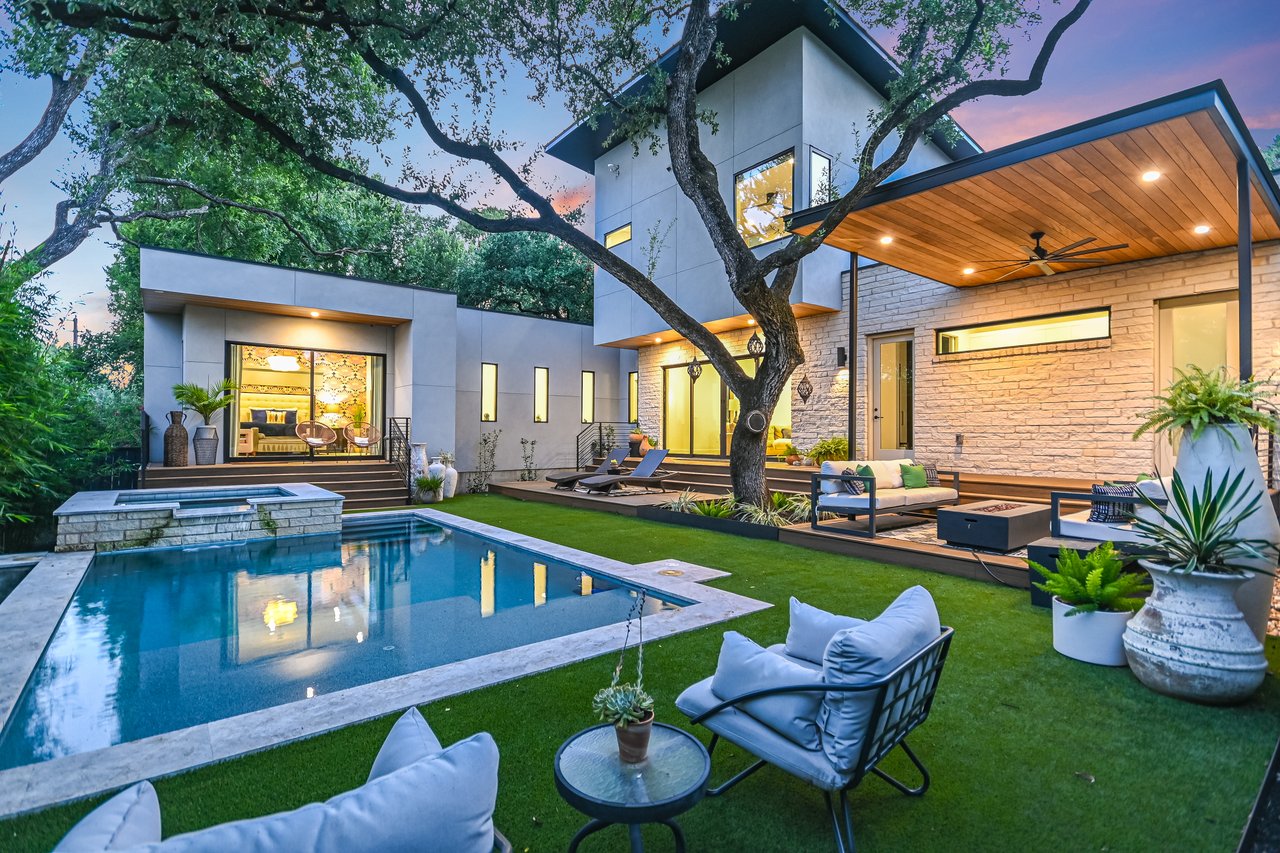 Modern on Ridgewood