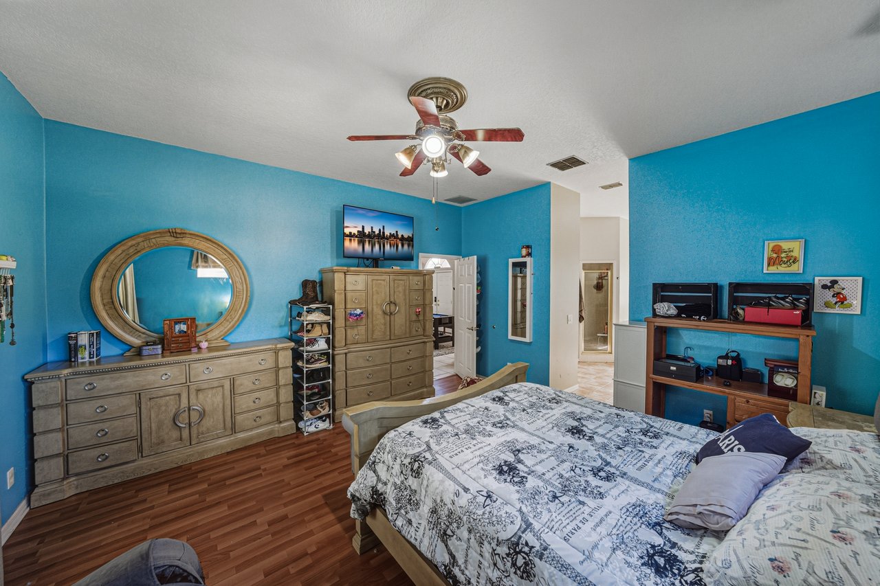 3926 Meadowlark Court