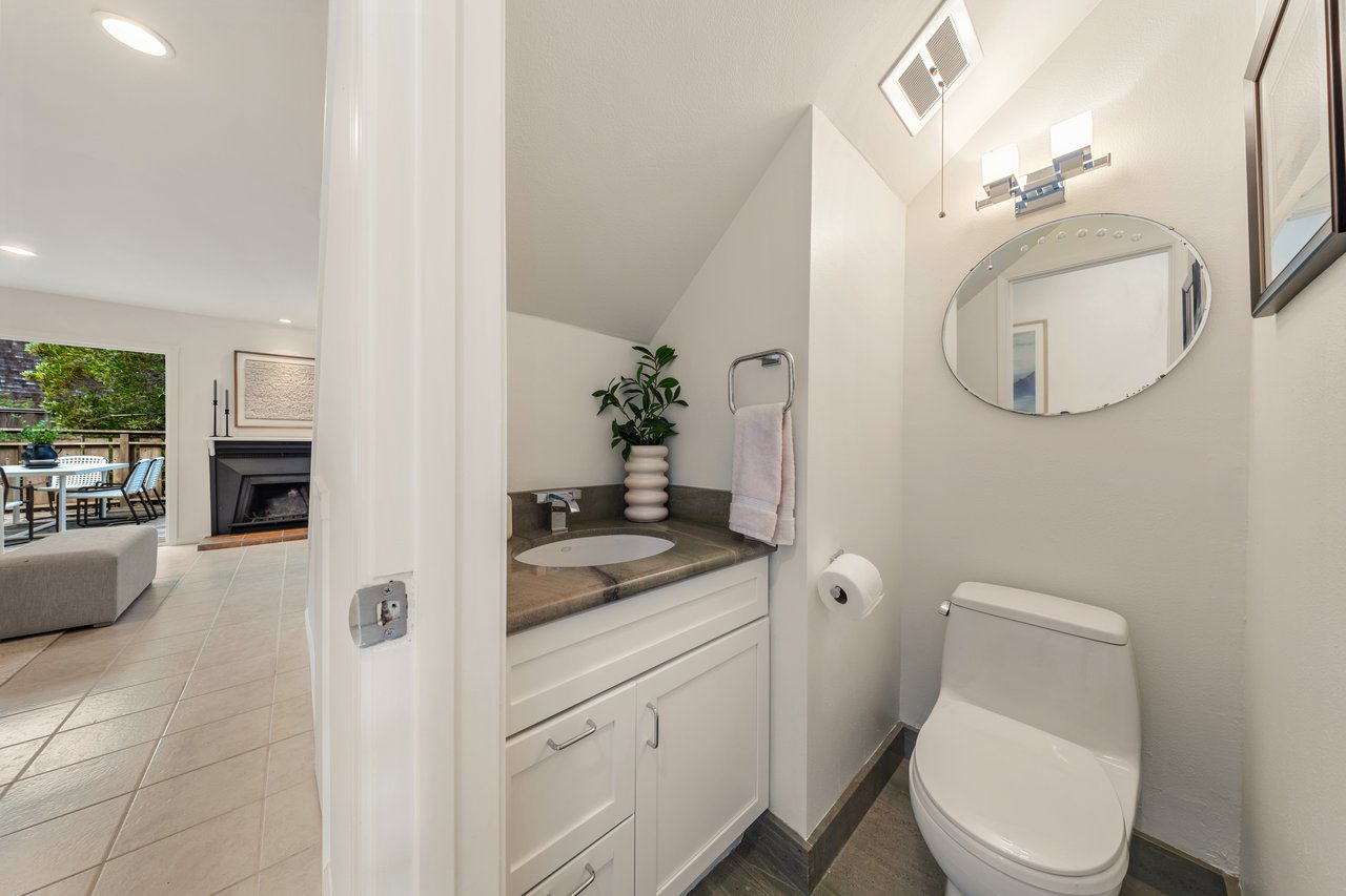 Private and Inviting Townhome