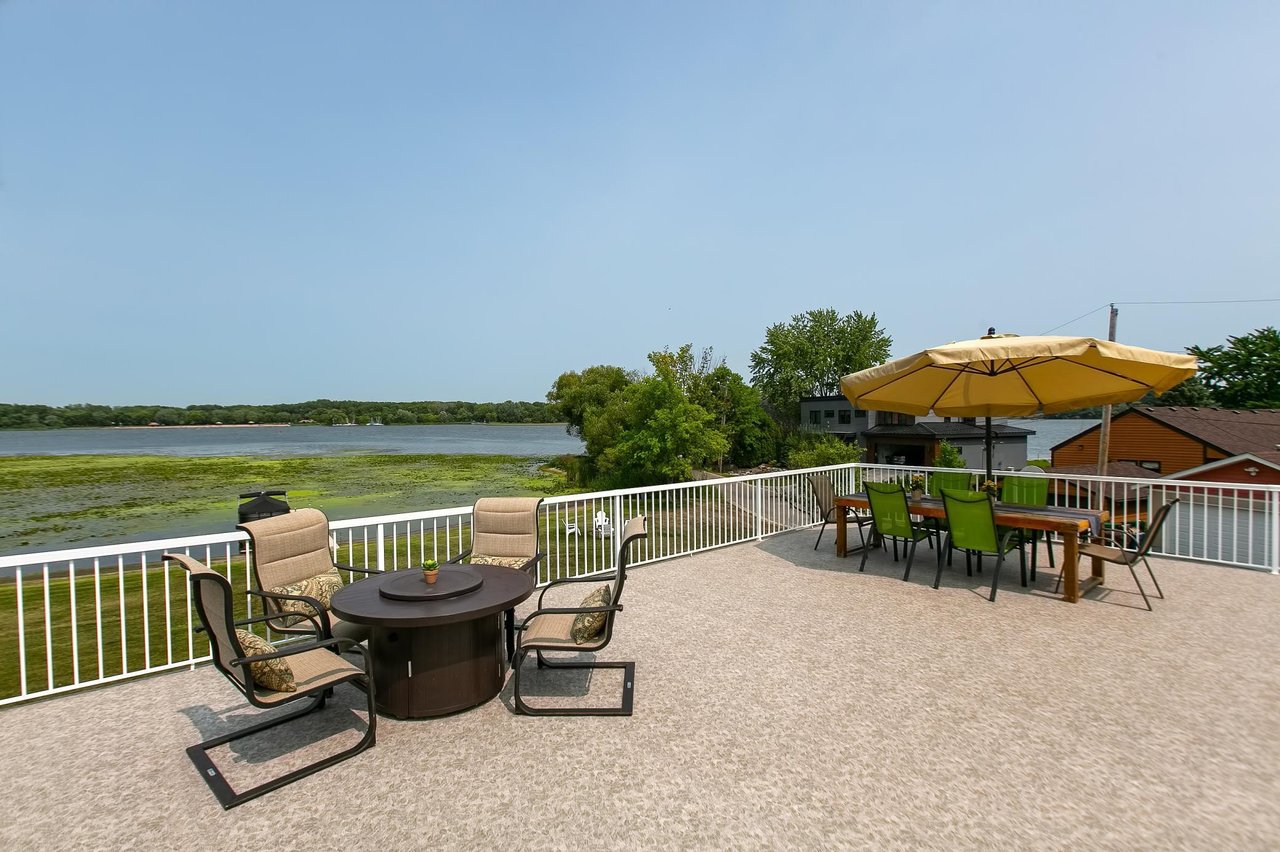 Tranquil Medicine Lake Setting!