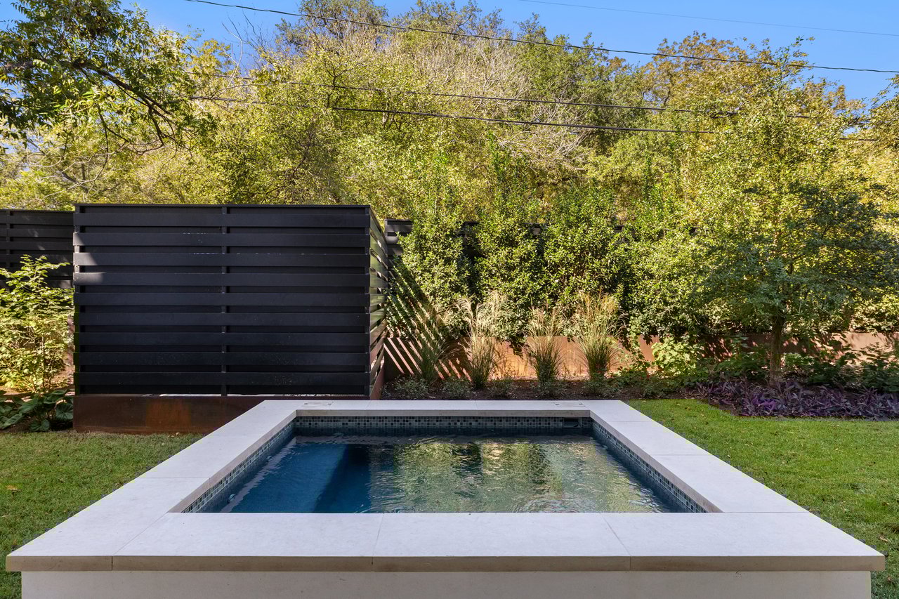 2503 Westlake Dr #101