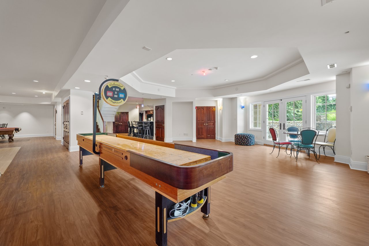 7 Hillside Court