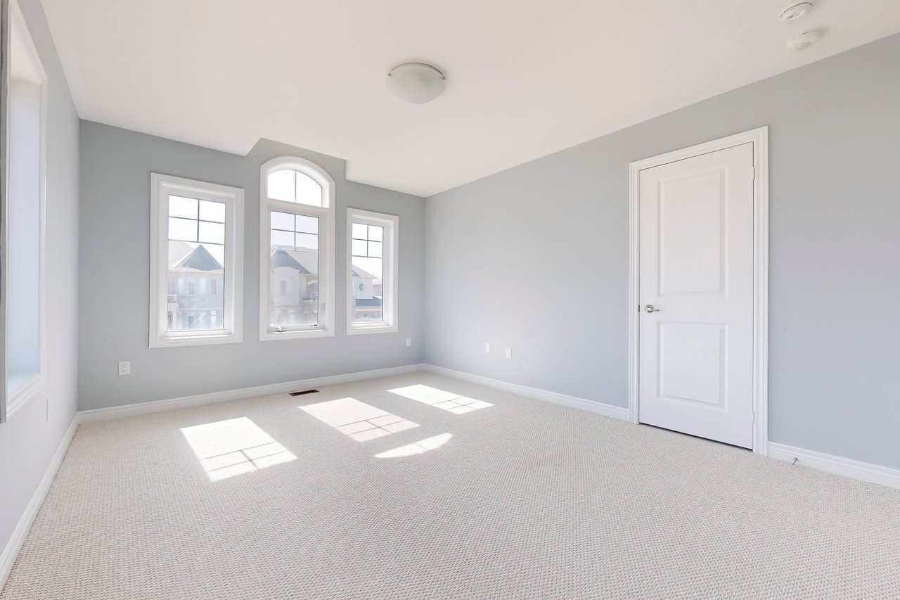 227 Inverness Way