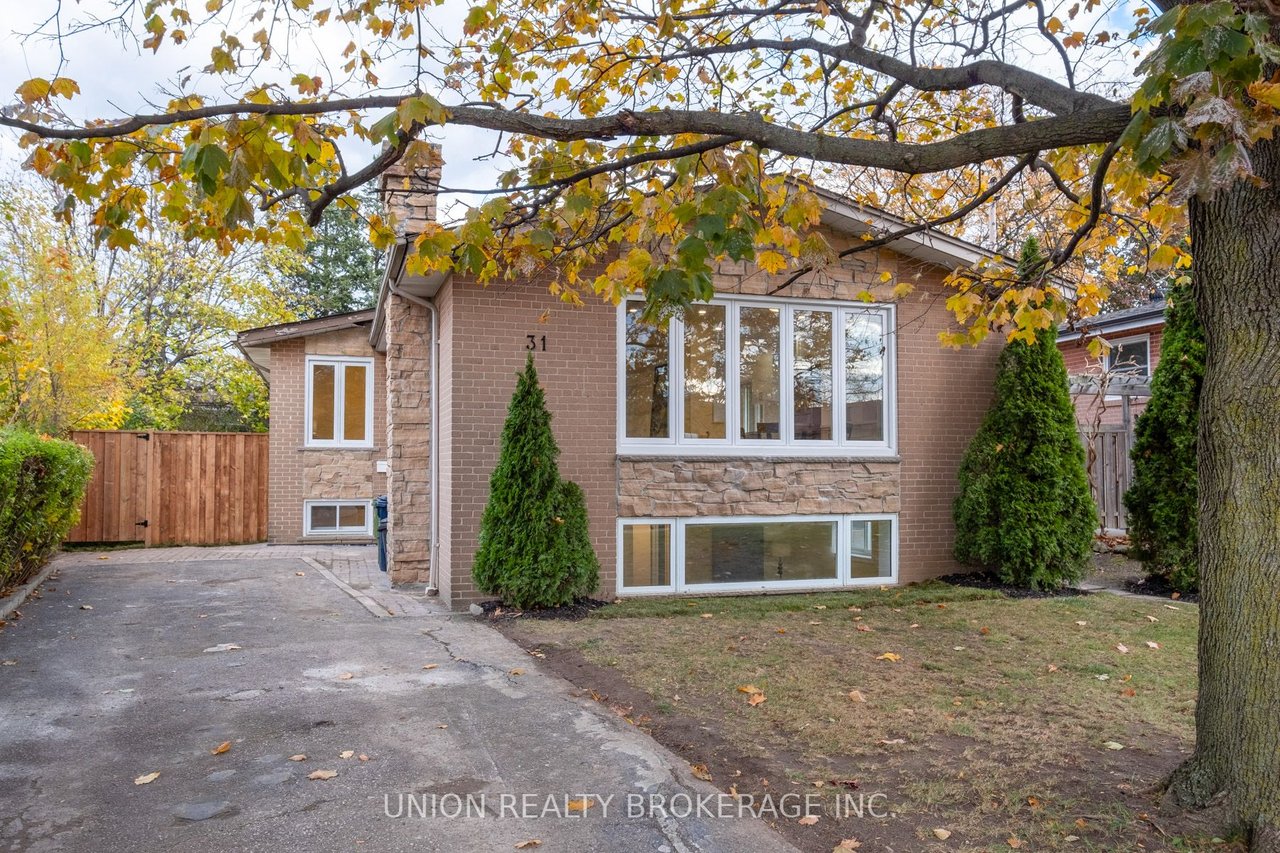 31 Lynnbrook Dr