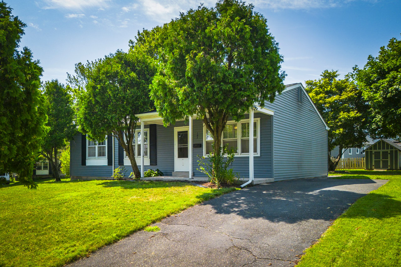 107 Young Avenue
