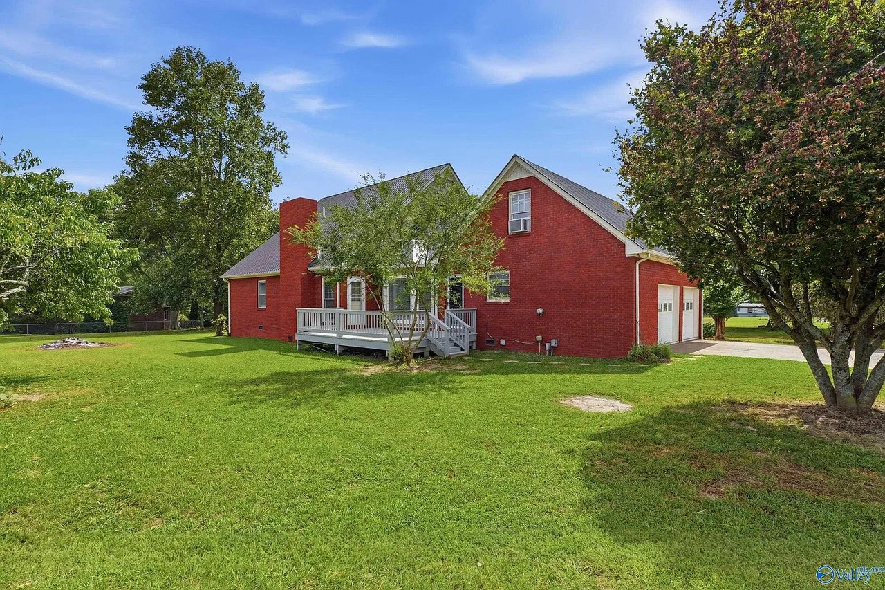 3303 Turnpike Rd