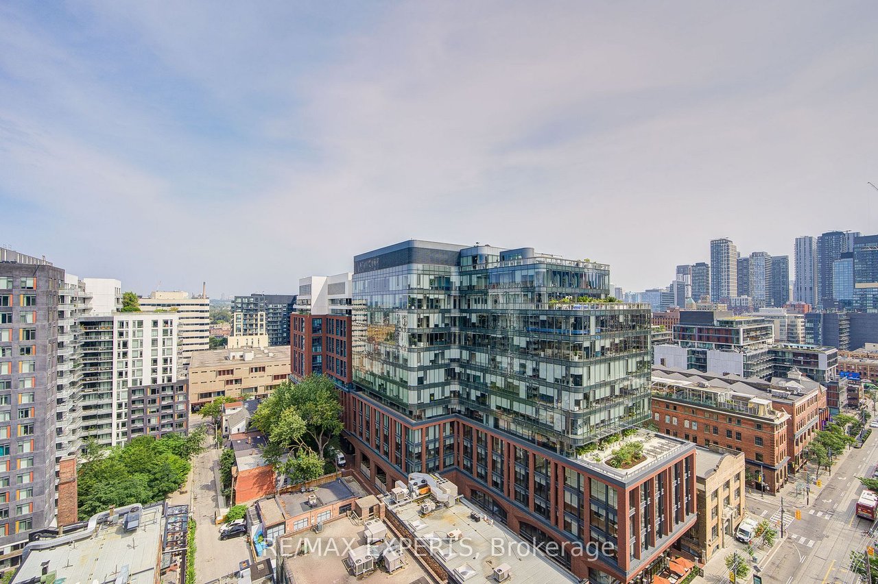 THOMPSON RESIDENCES