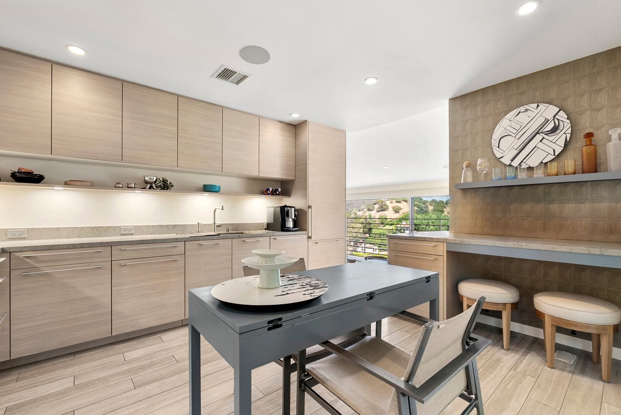 1364 Angelo Dr, BHPO
