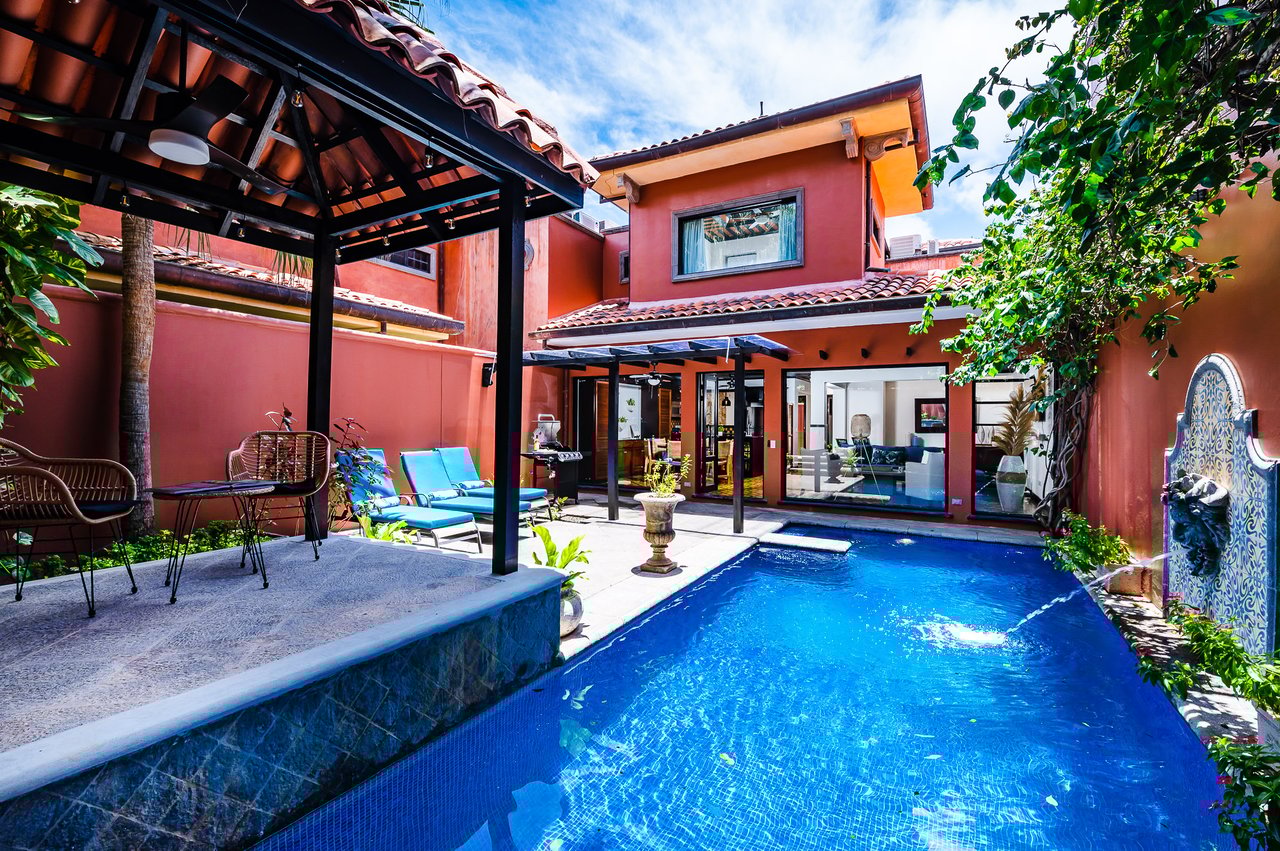 Villa Cerca del Mar 5 | Beach House in Highly Coveted and Intimate Development in Tamarindo/Langosta