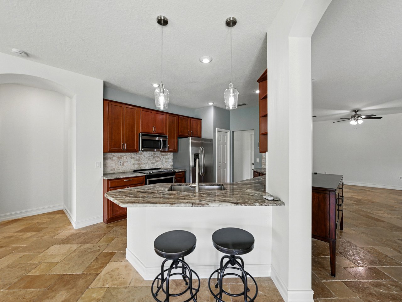 6957 BOULDER RUN LOOP