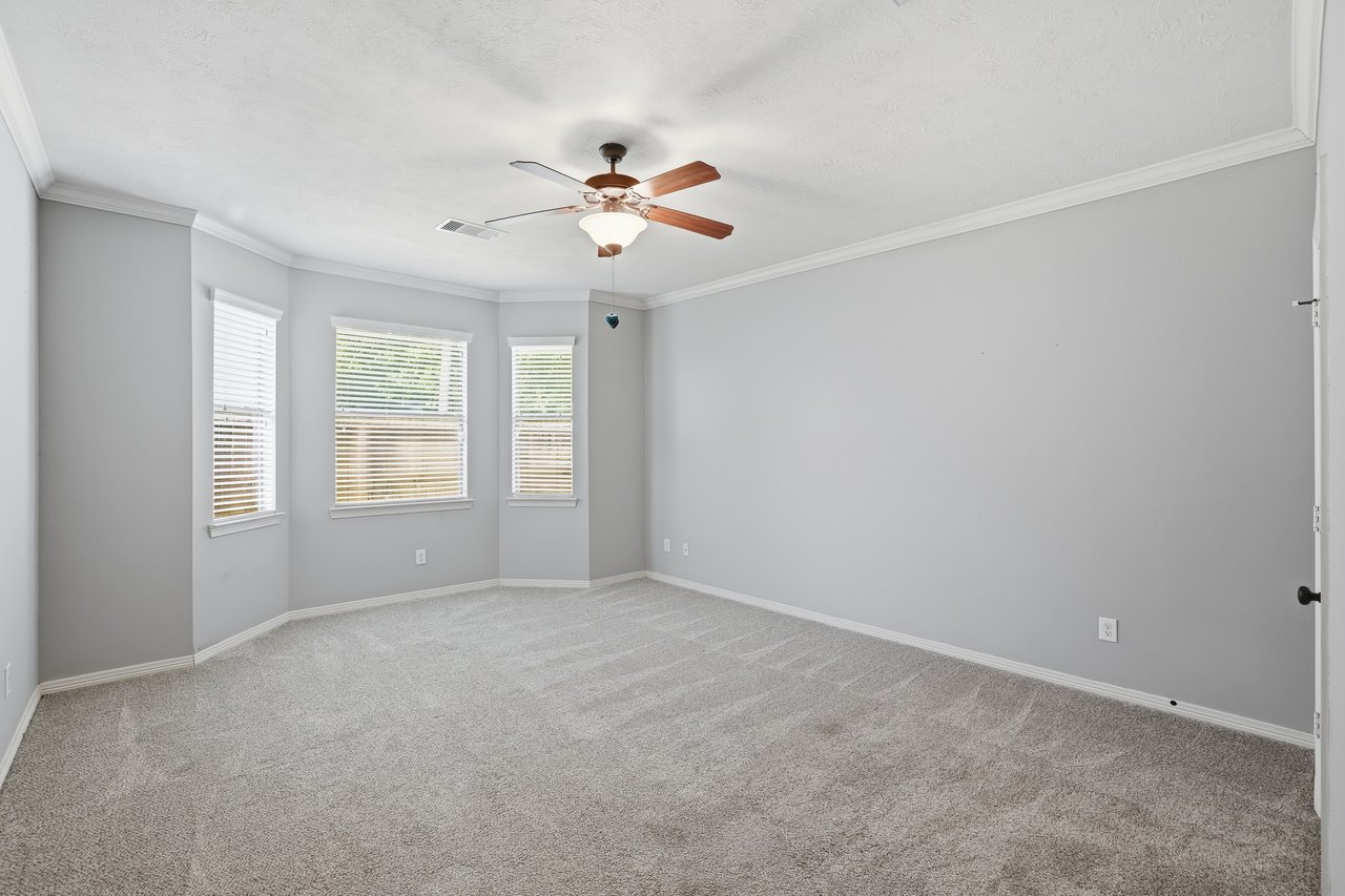 2412 Via Montesano