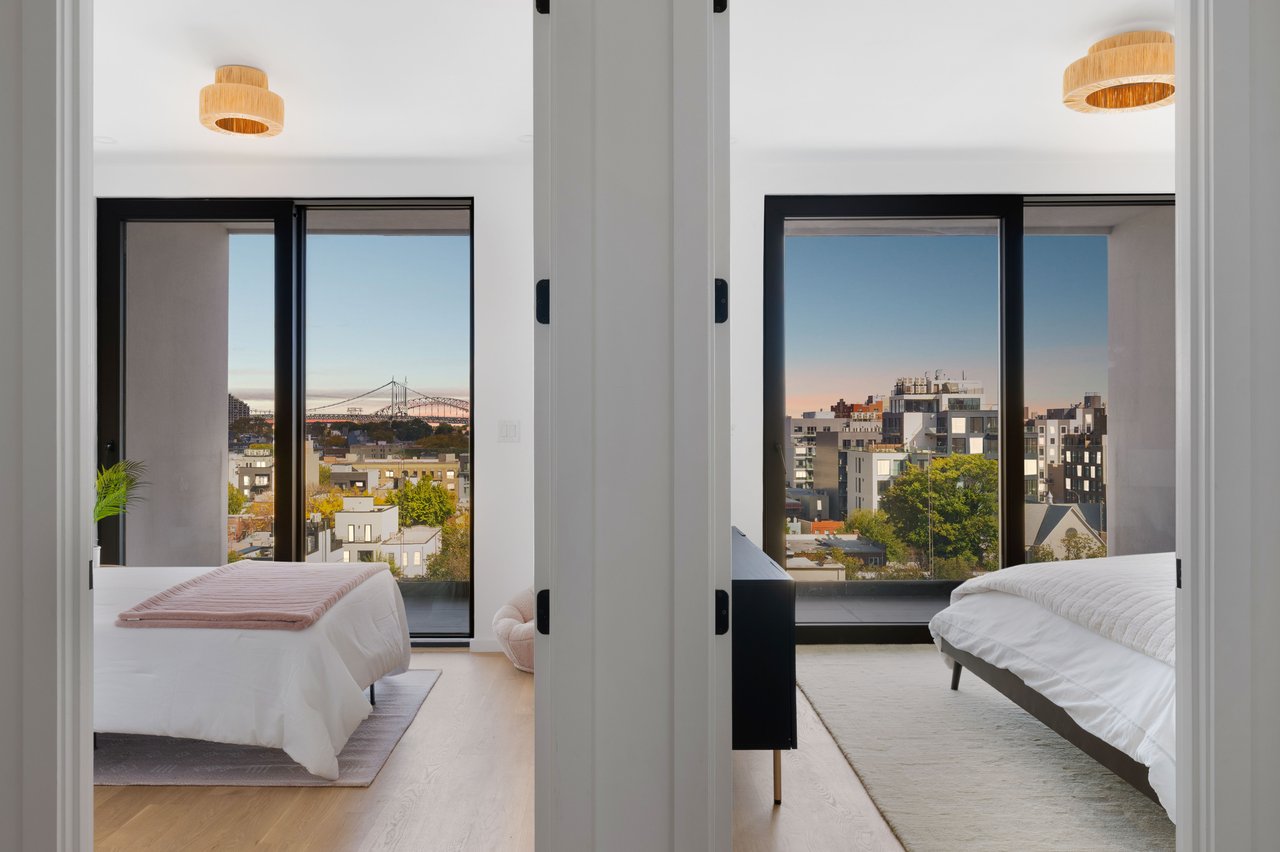 14-35 Broadway, Unit PH