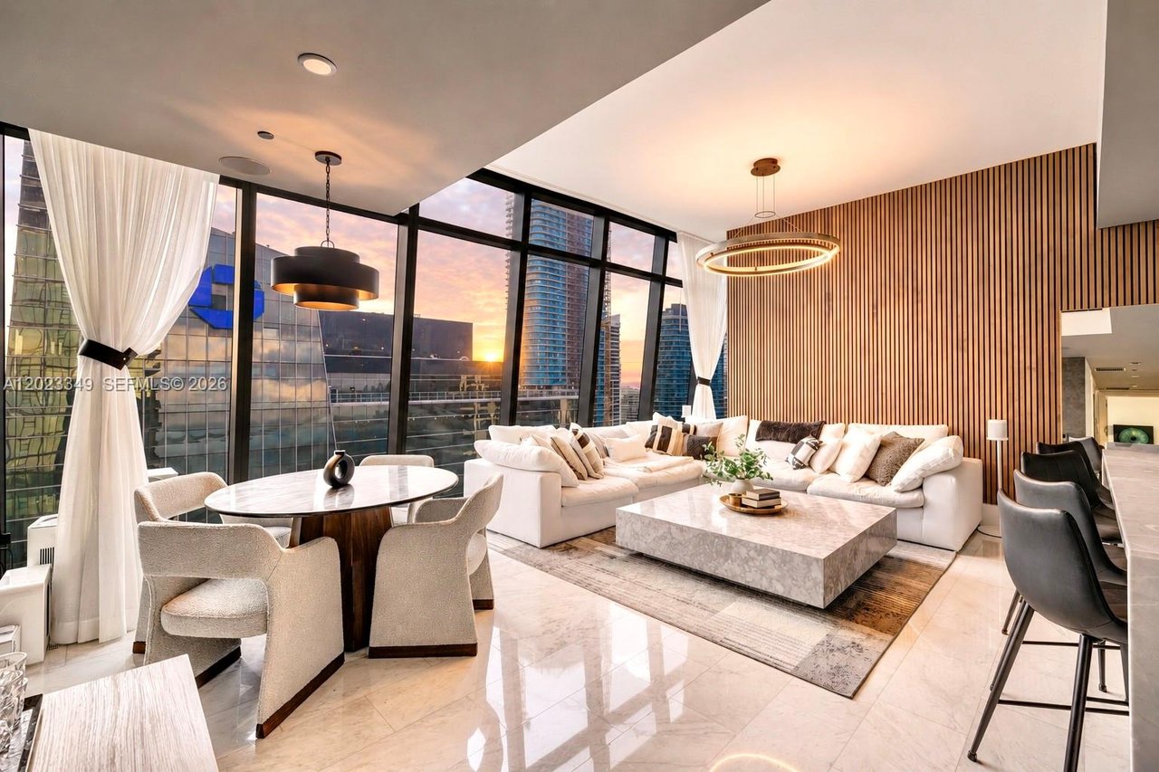 1451 Brickell Ave # 4304