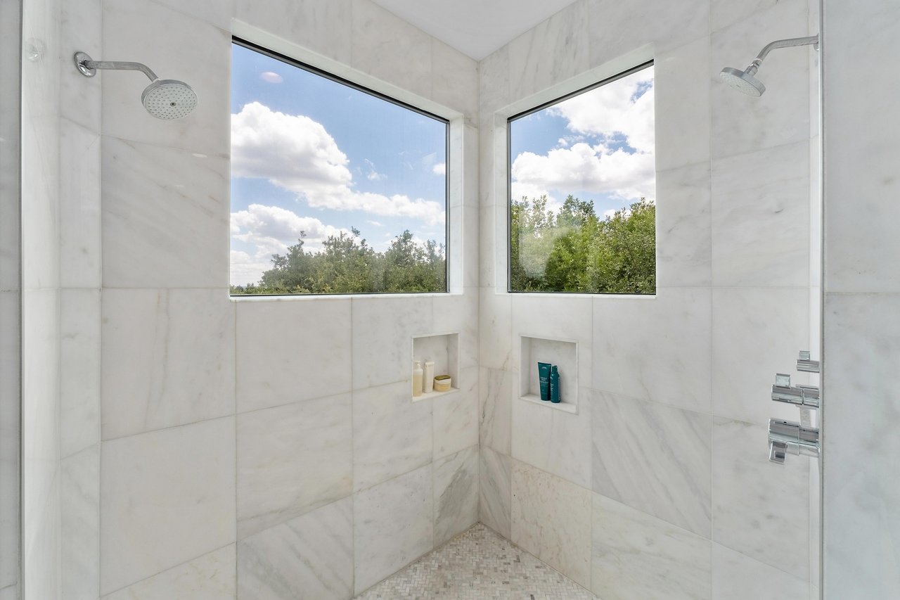 203 Wildcat Hollow and 100 Redbud Trail