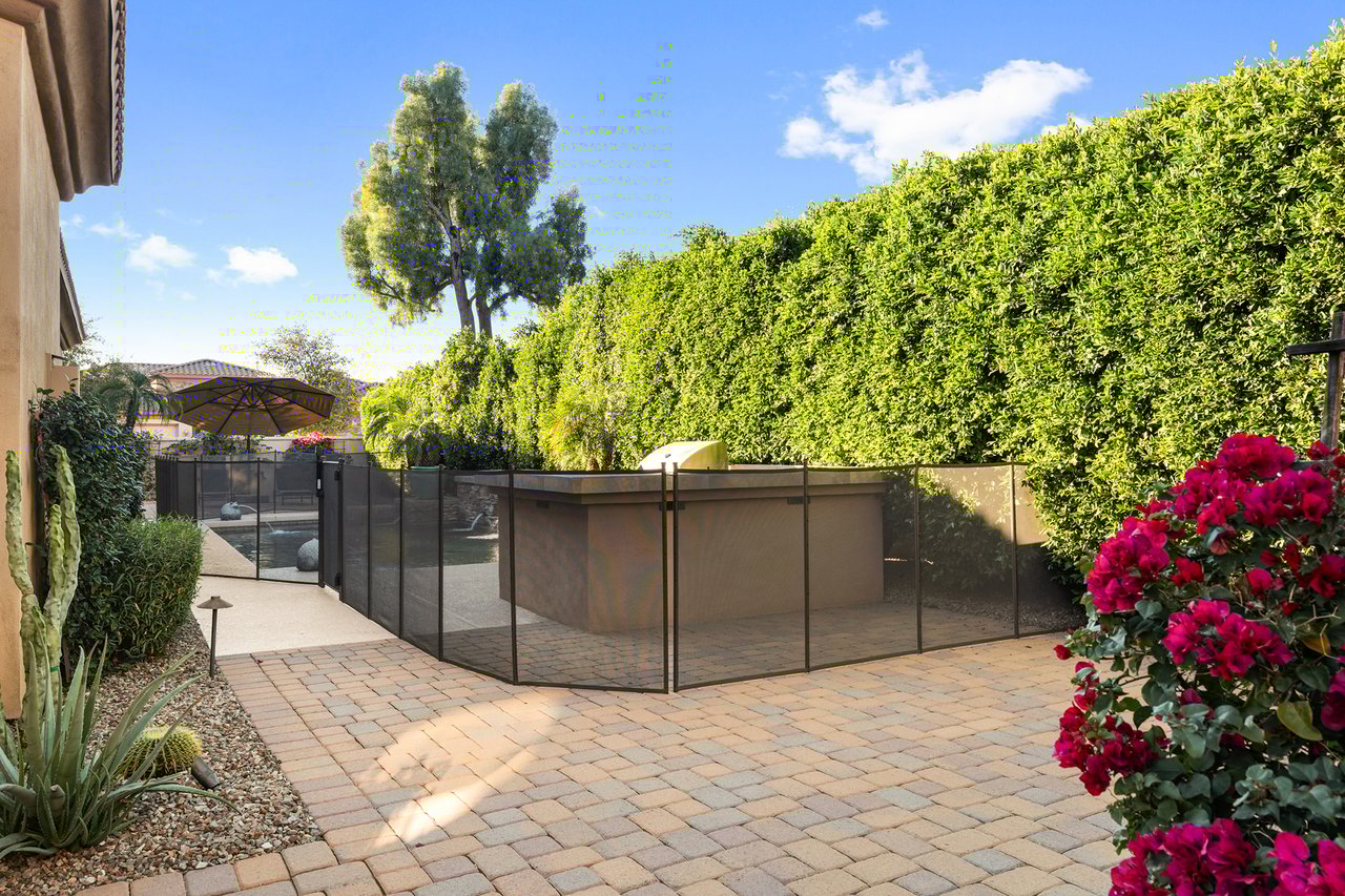 8832 E WETHERSFIELD Road