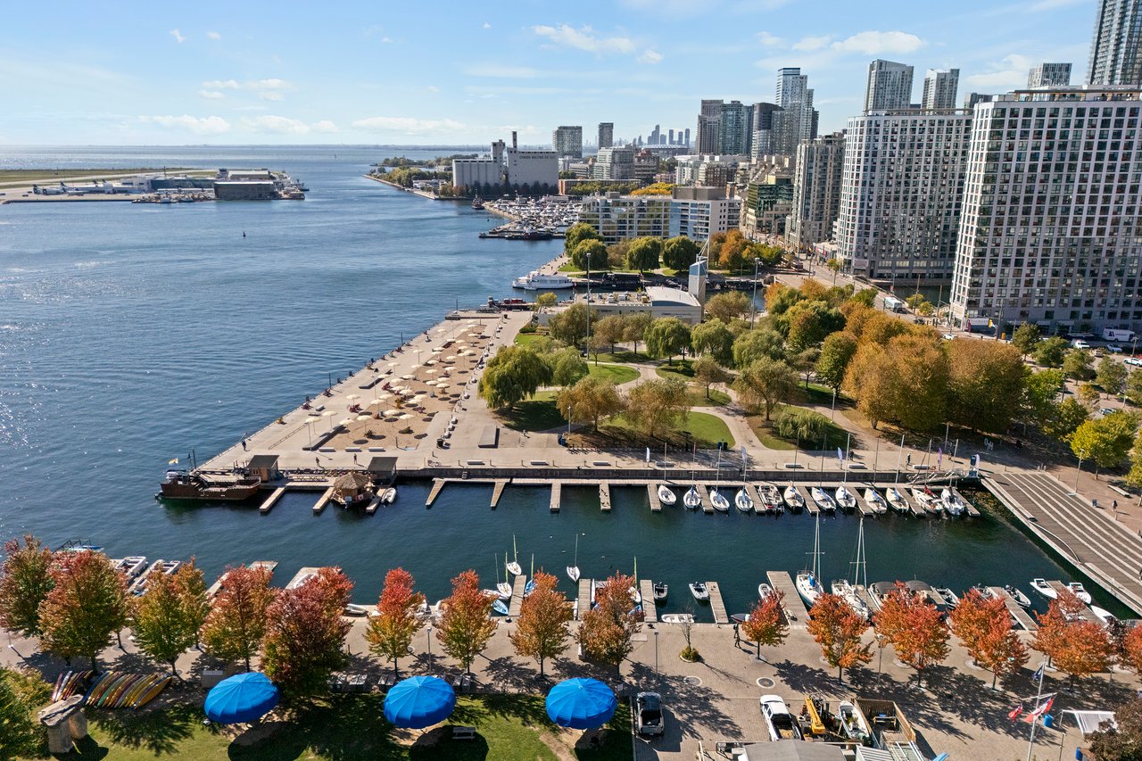 251 Queens Quay W #308