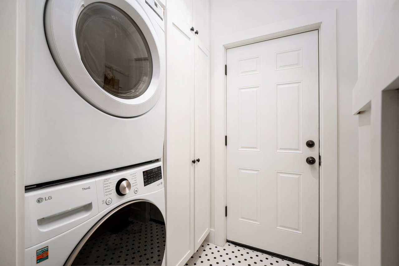 Private Sagaponack Estate Near the Ocean and Vineyards