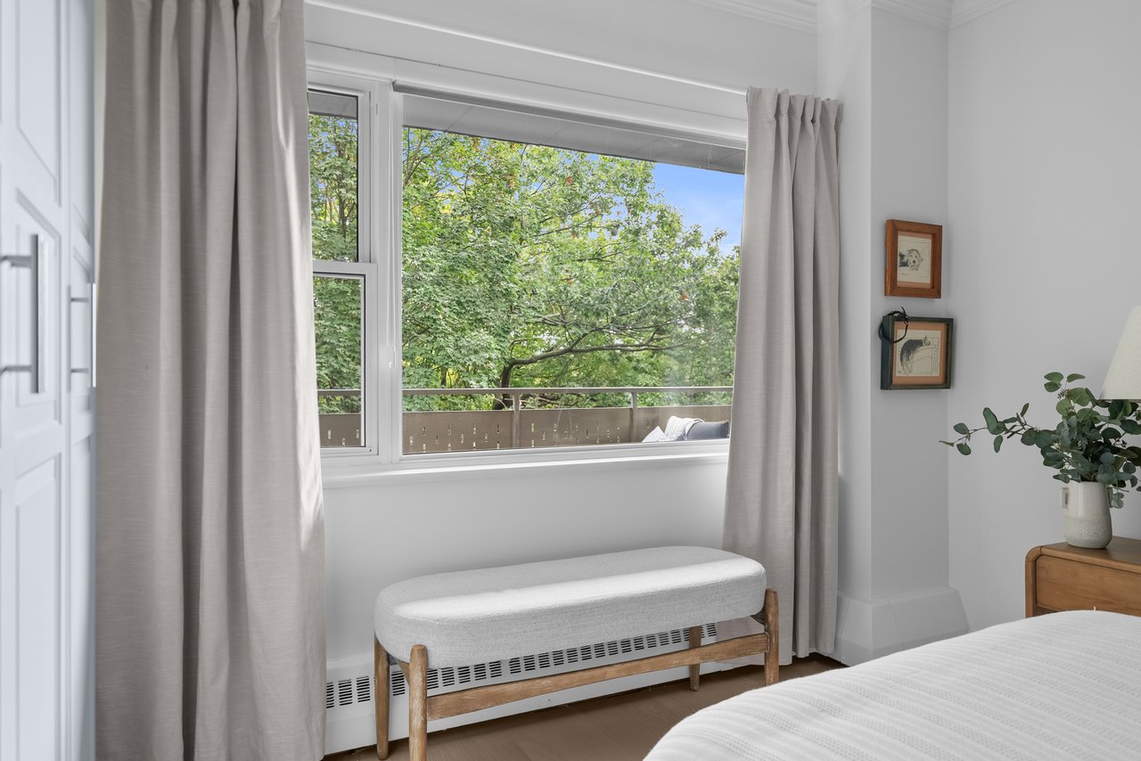 21 Dale Ave 845
