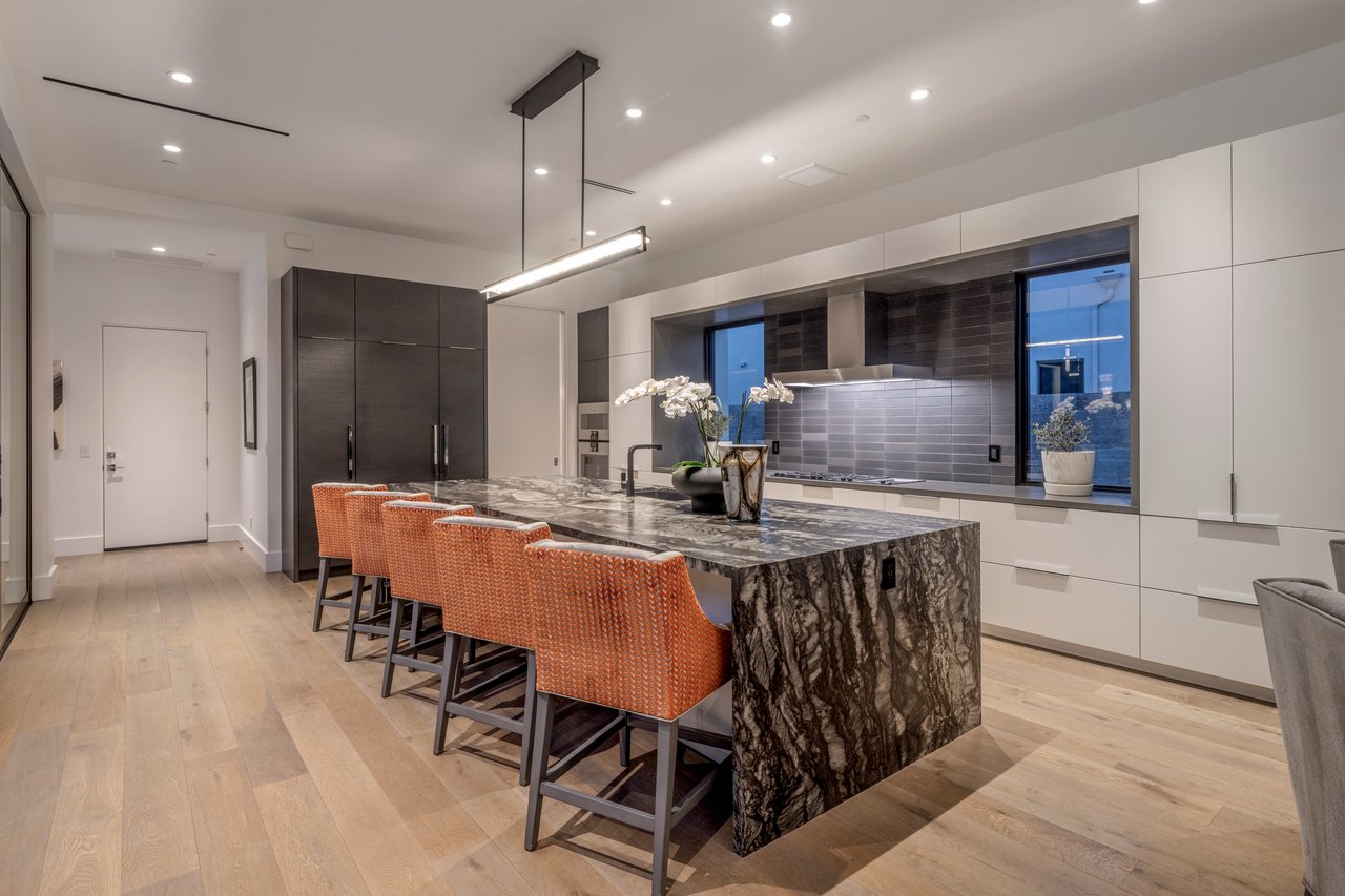 6914 E Cactus Wren Road