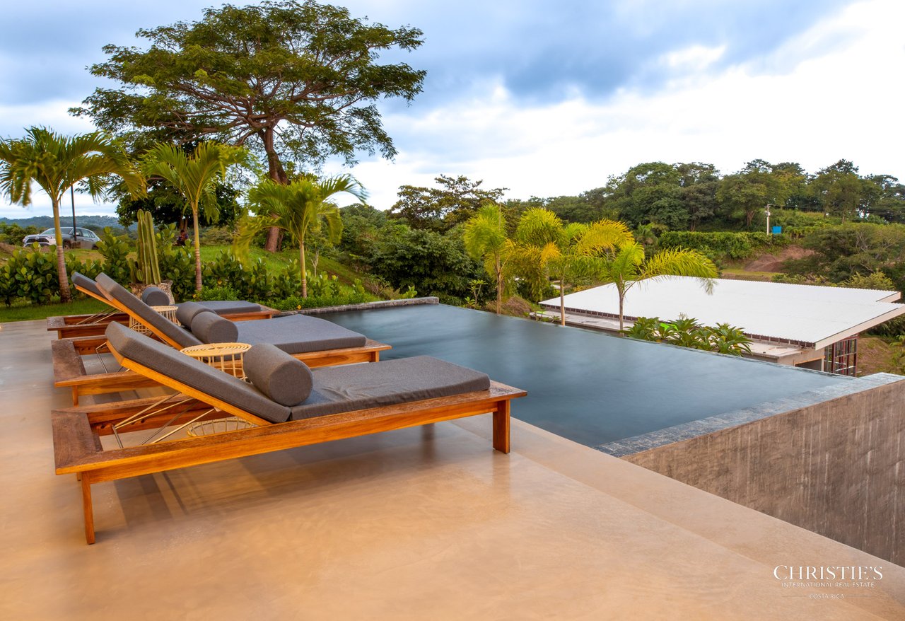 Tropical Luxury Ocean View Garden House Villa