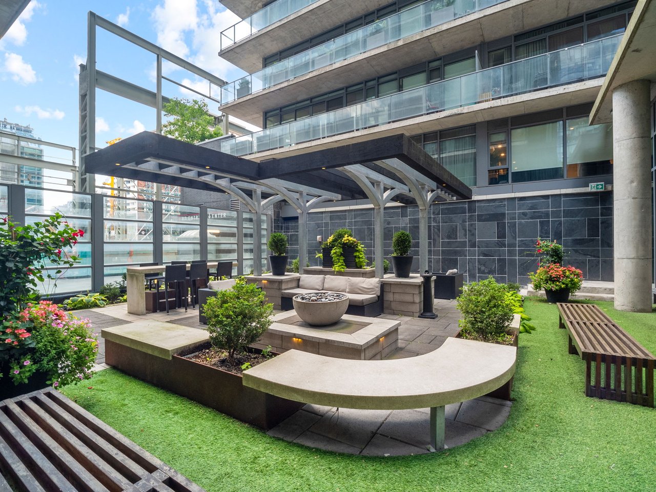 SOLD: The Best Of King West