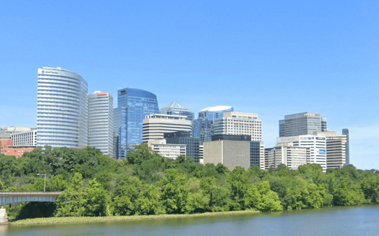 The Definitive Guide to Rosslyn, Virginia | Local Streets and Eats