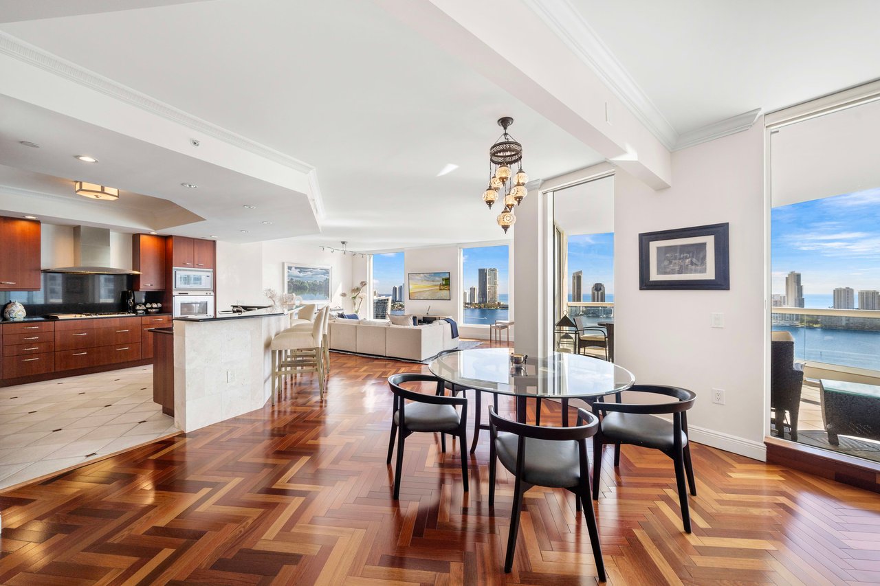 6000 Island Blvd # 2406
