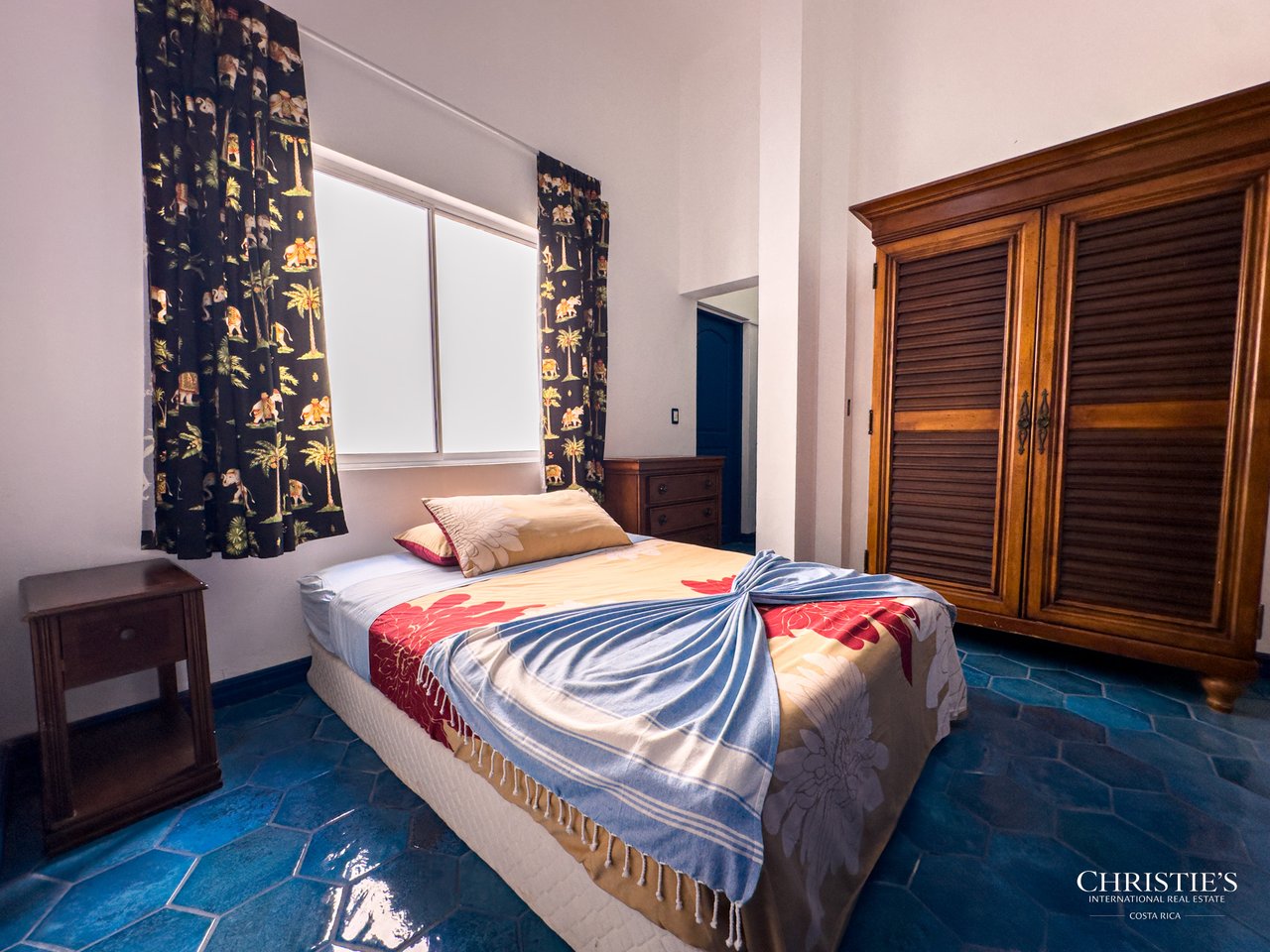 Casa Serena Stunning Ocean View Villa in Punta-Leona Beach